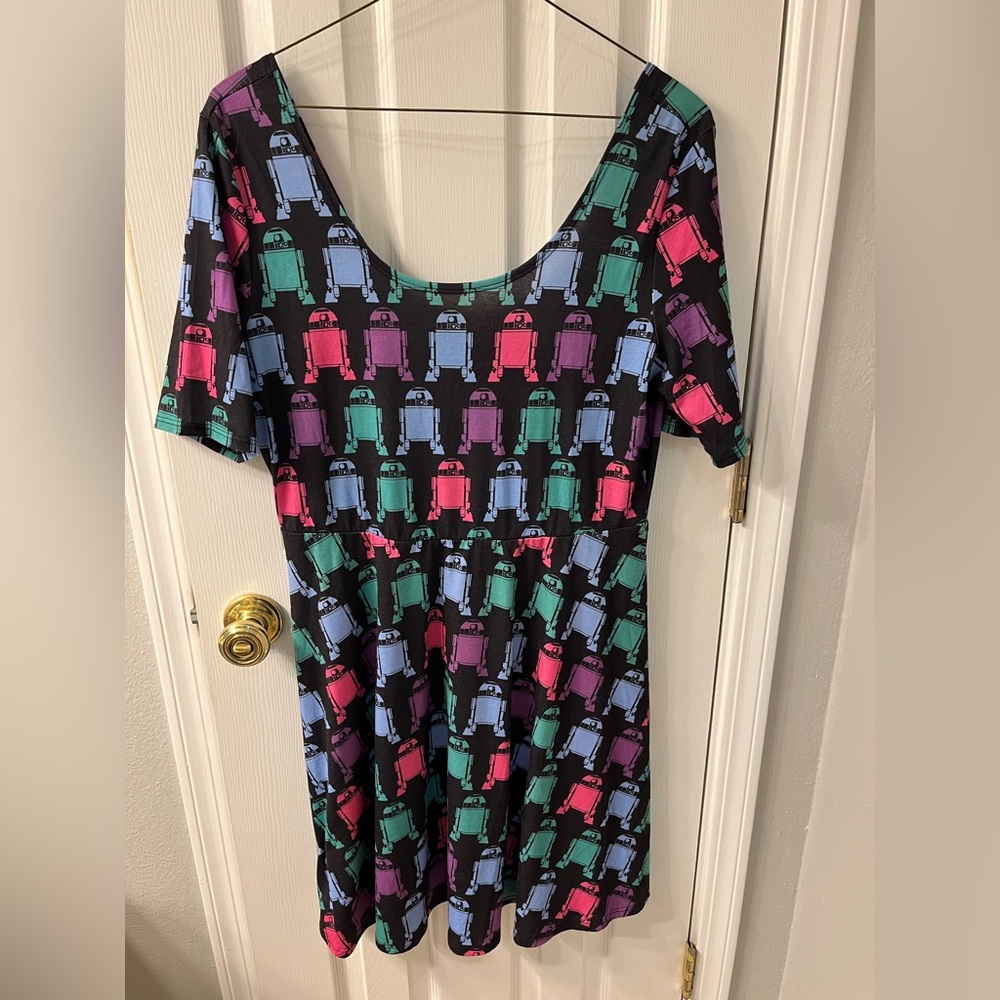 Star Wars Her Universe R2D2 dress